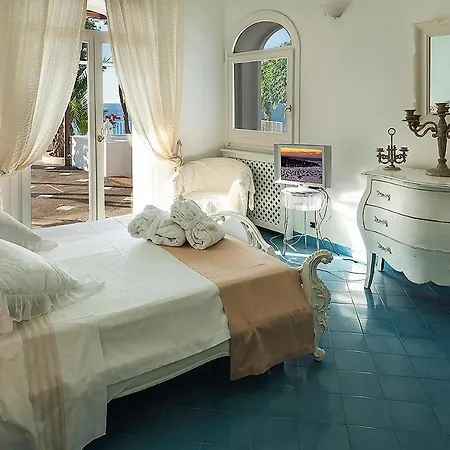 Hotell La &